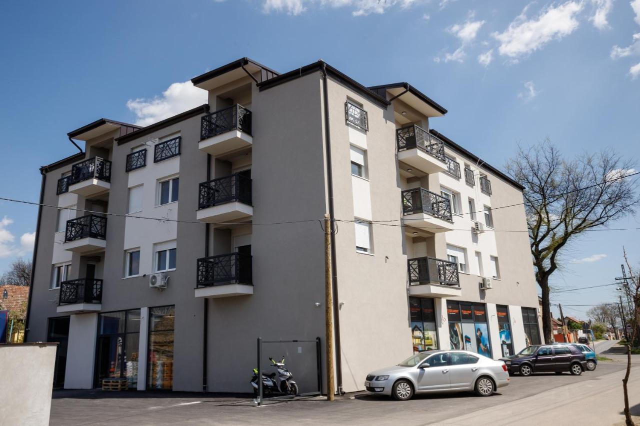 Apartman Miluro Subotica Buitenkant foto